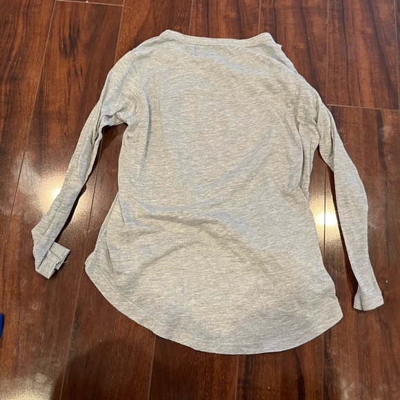 ⭐️ EUC - Chic 2 Chic - Girls 14 Long Sleeve Tee - Picture 2 of 4